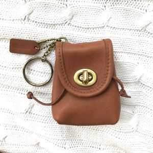 Little leather Coach pouch